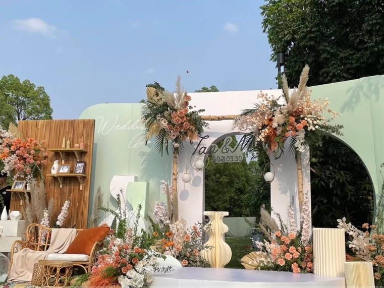 清新自然绿色系
适合室外有婚礼梦的您