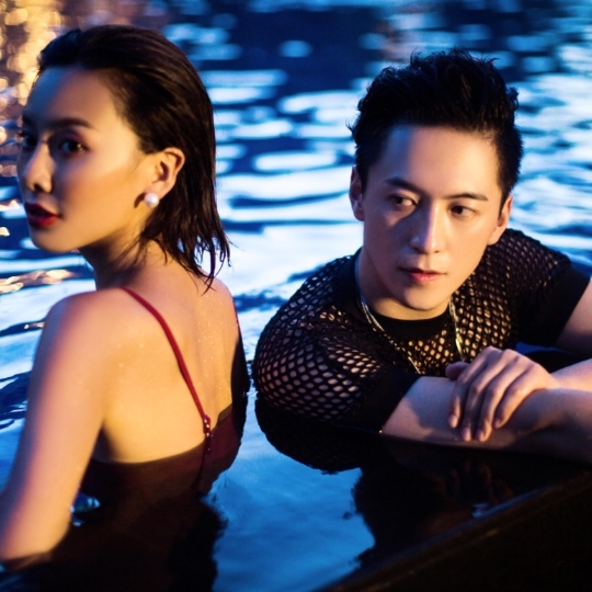 好评如潮 创意 婚纱照 