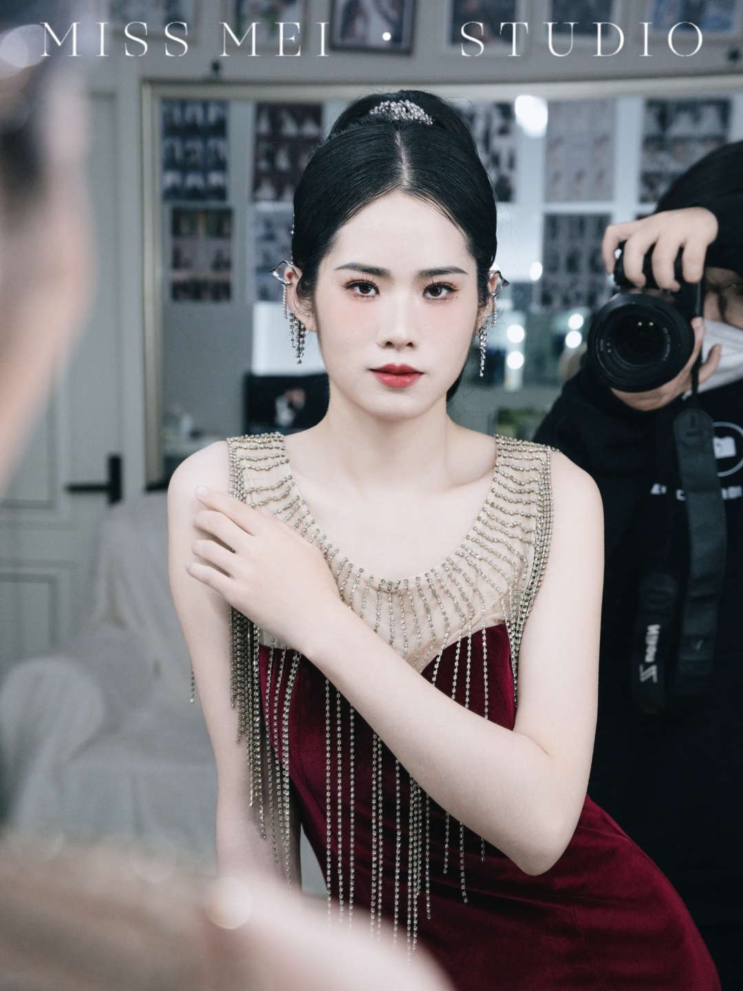 上门新娘妆+婚纱礼服一件+一套头饰（荆州城区）