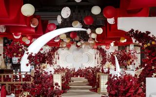 秘境婚礼––红色复古简约风婚礼