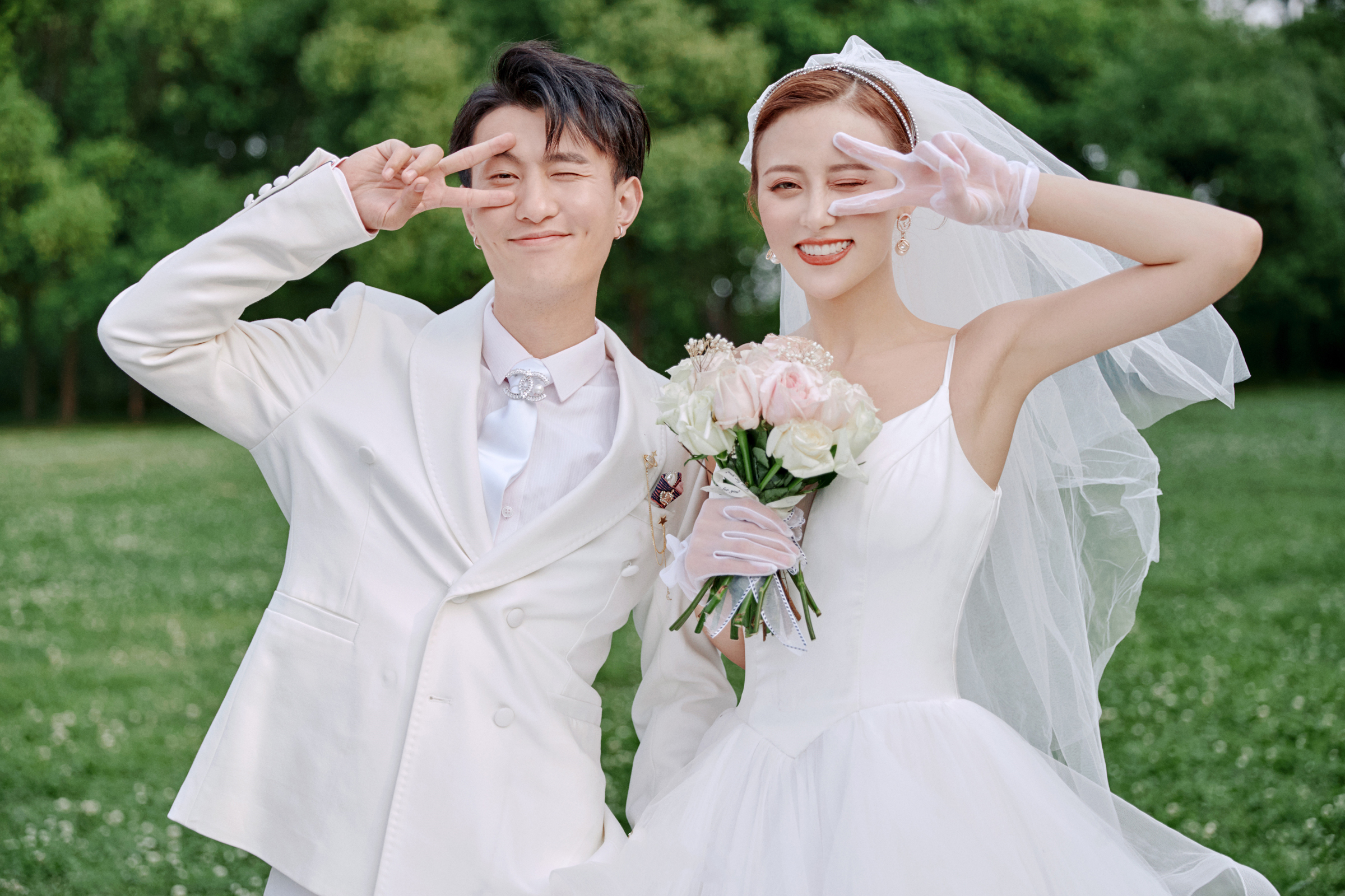10服10造韩式+街拍+中式 风格任选 婚纱摄影