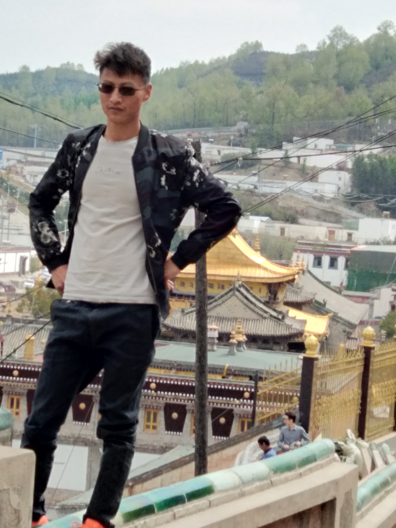 我在这里等你