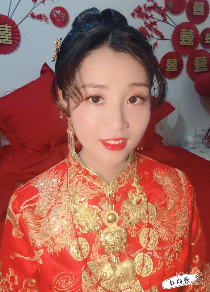 连结婚都不舍得买西装的傻子[鄙视]