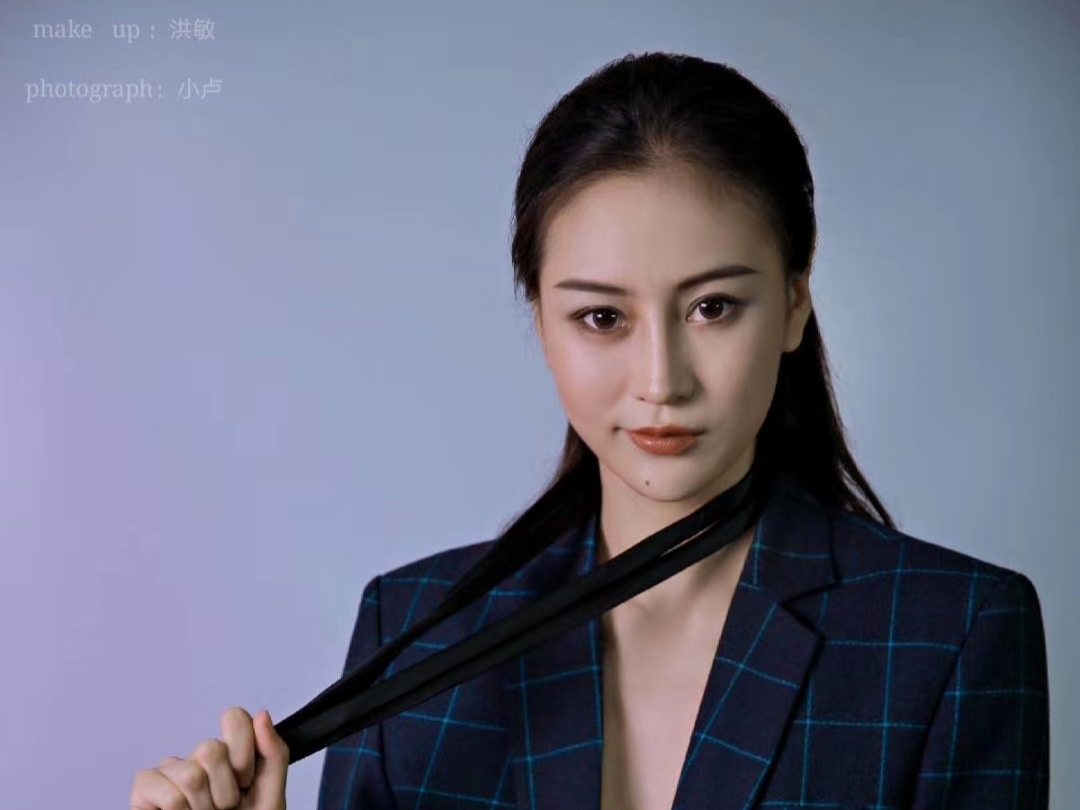 精致个人形象造型设计
艺考妆，约会妆，面试妆