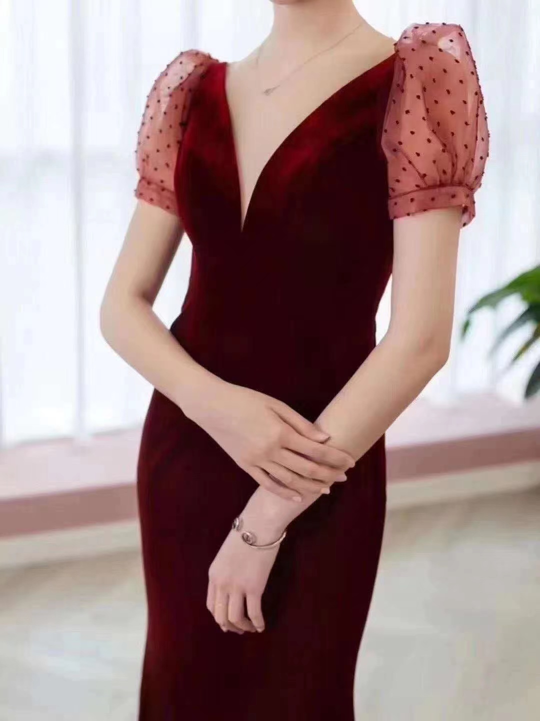 M&R 高级红丝绒气质敬酒服