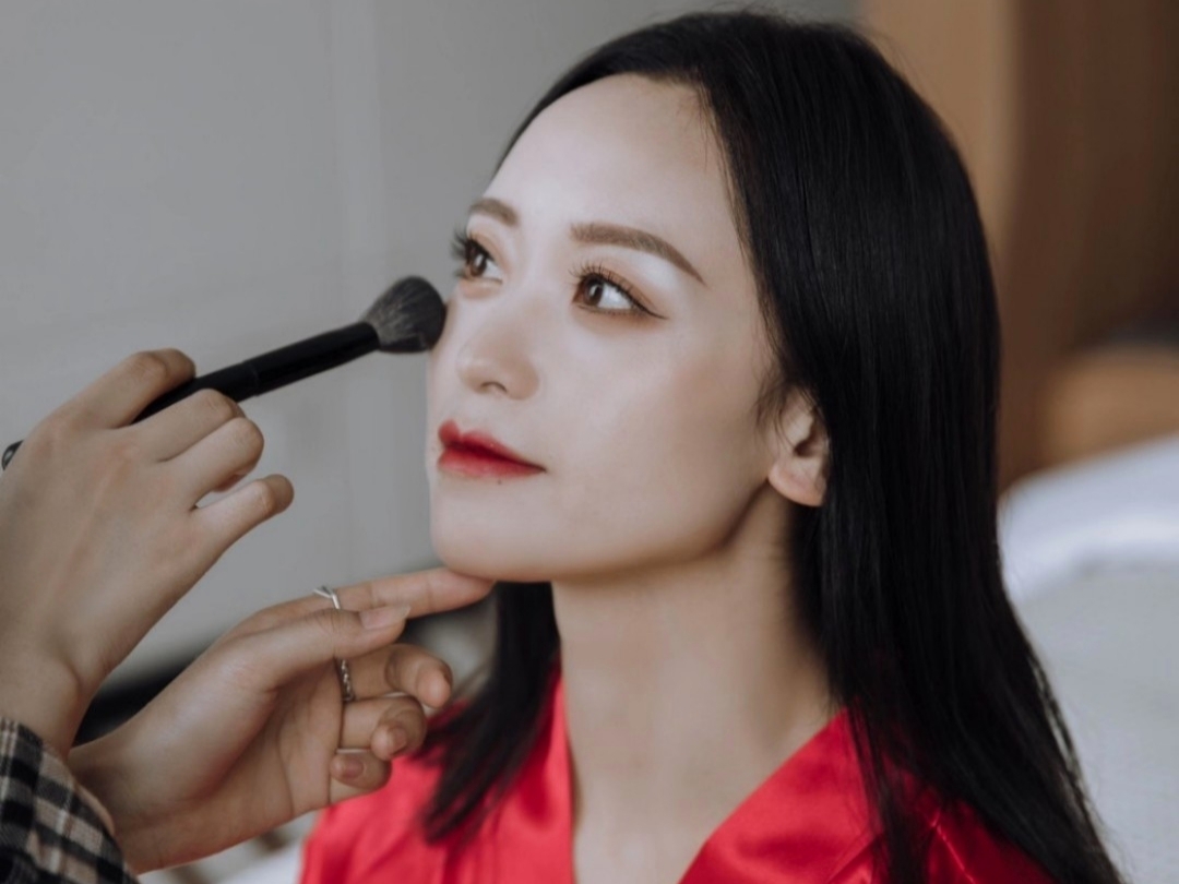 新娘全天跟妆(套餐可免租秀禾服)