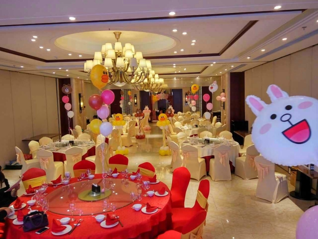 新娘房布景氢气球氦气球新房布置