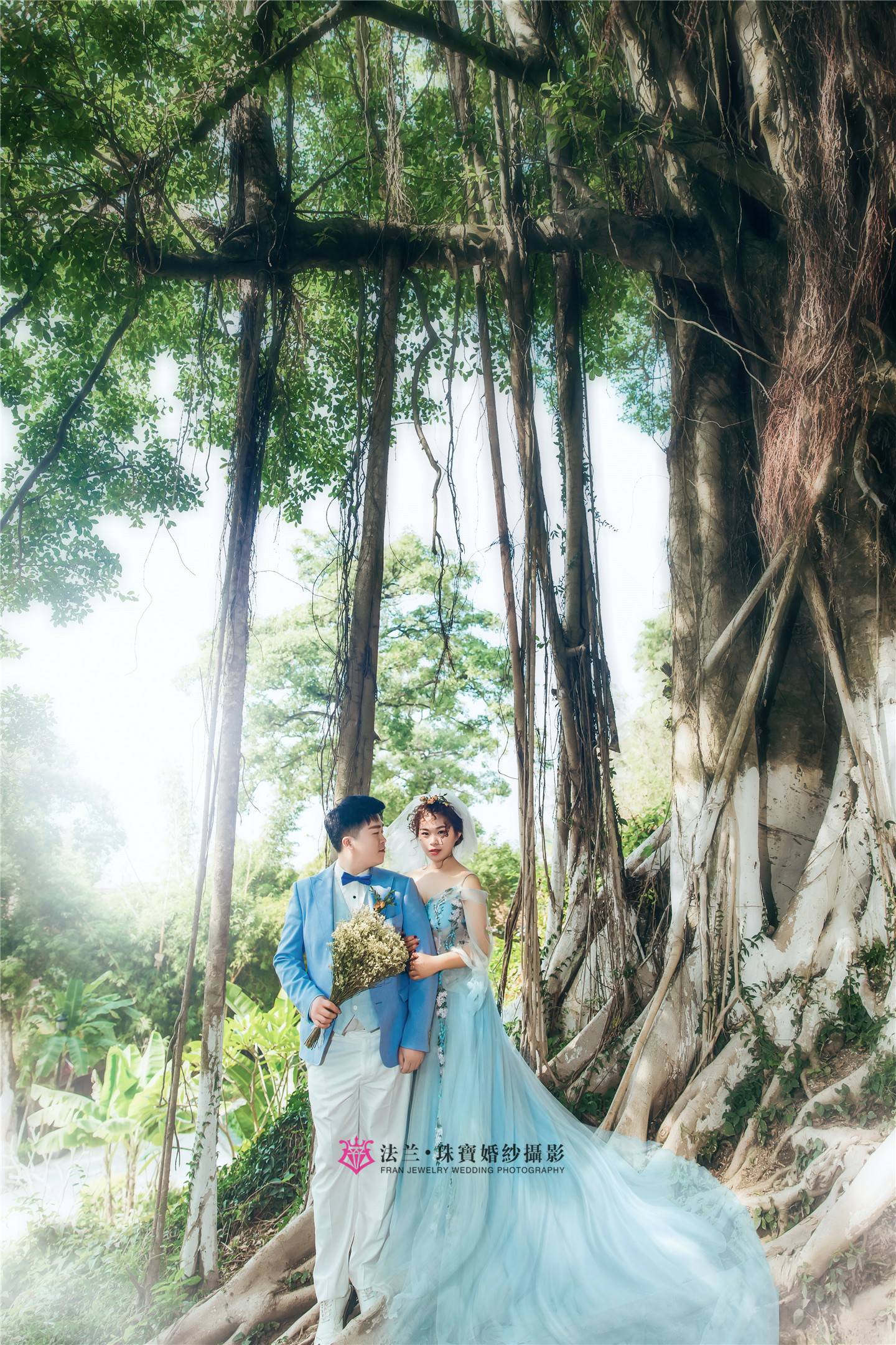 法兰婚纱_保定法兰珠宝婚纱图片(2)