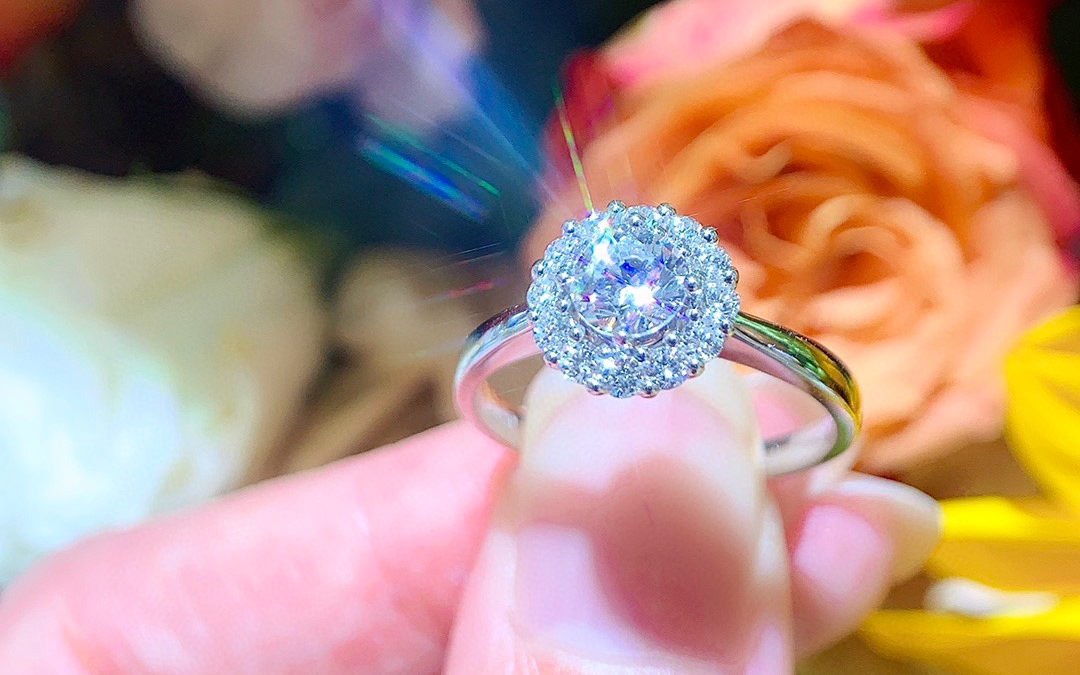 爱的太阳花定制50分阳光钻戒心动价