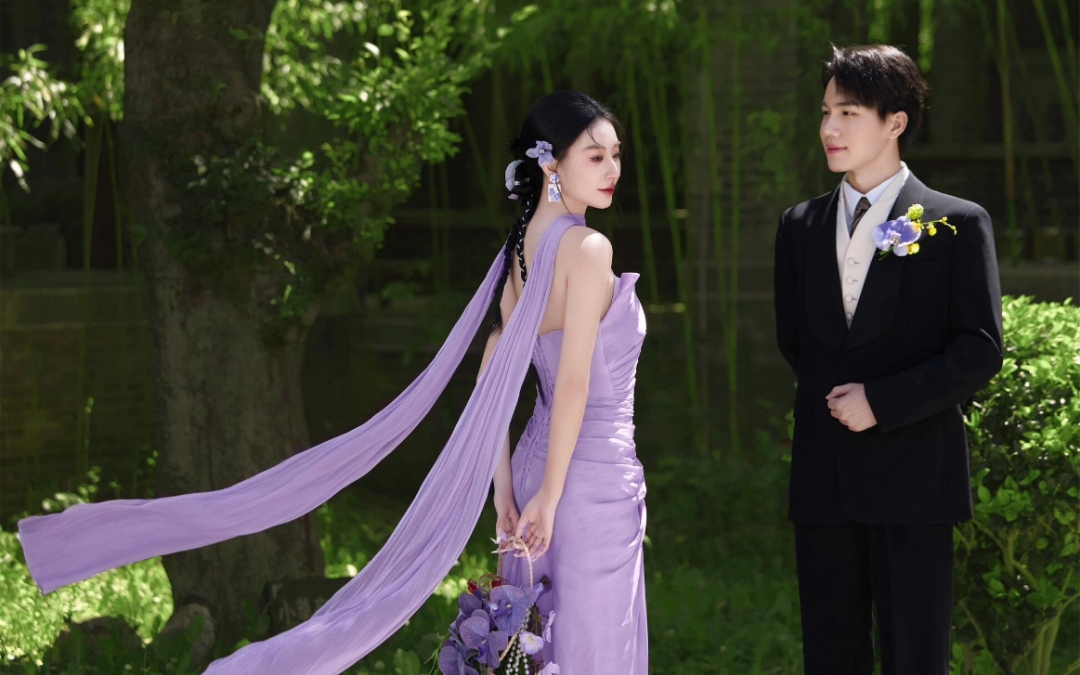 “许嵩说的对，紫色果然有韵味”💜