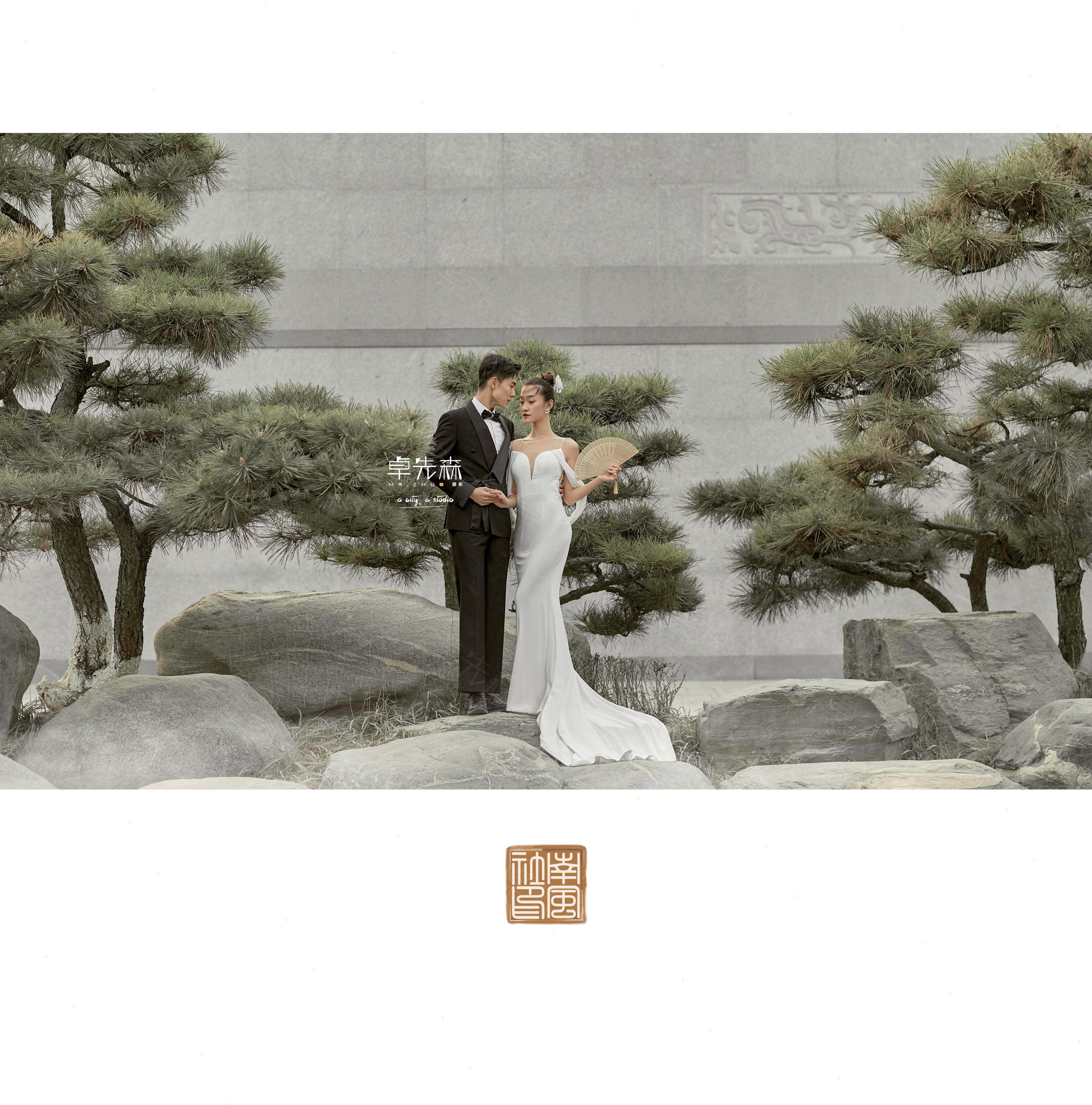 高級定制室內(nèi)婚紗照