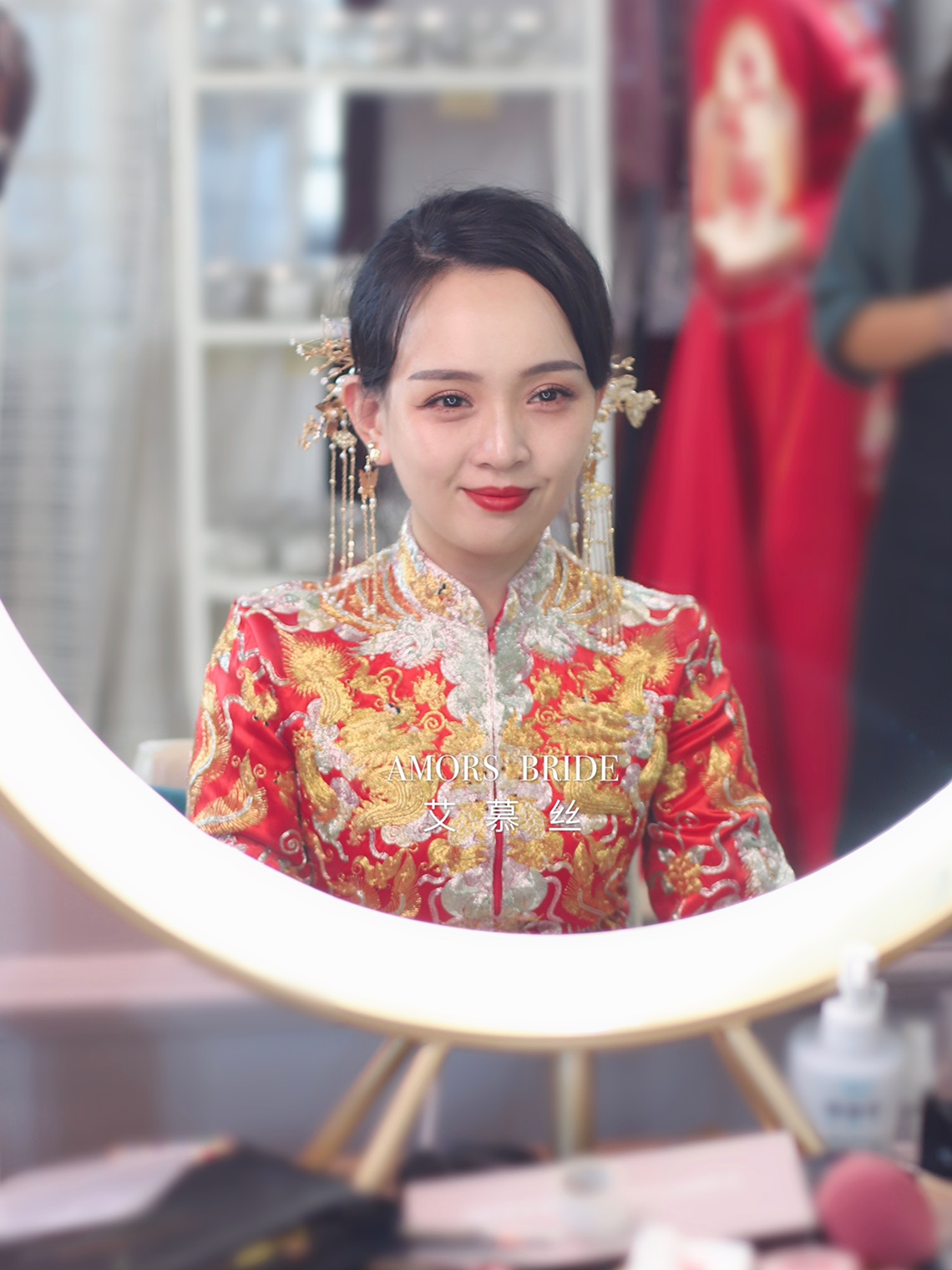 菏泽艾慕丝婚纱妆纱同定组合套餐