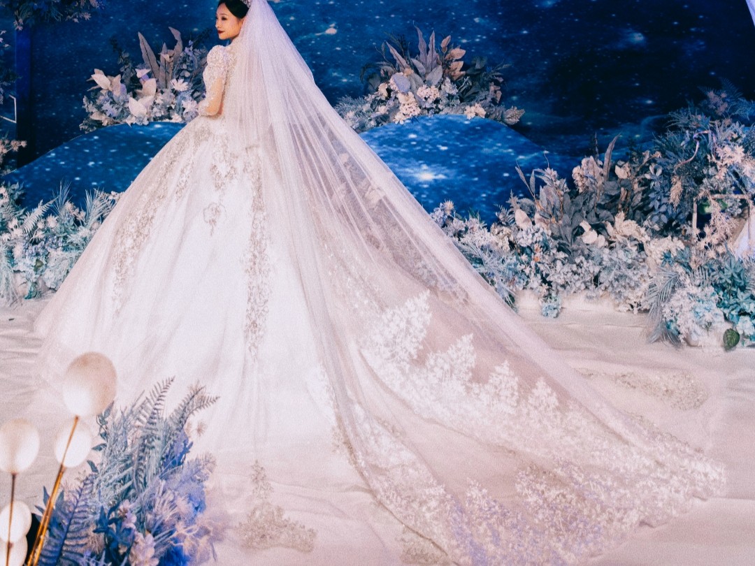 总监档化妆师婚礼全程跟妆服务