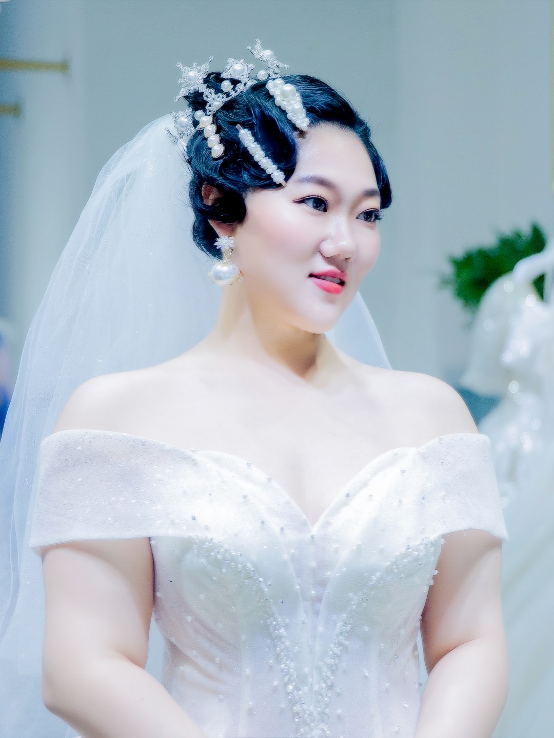 拖尾婚紗，秀禾服，敬酒服，伴娘伴郎服，任意款