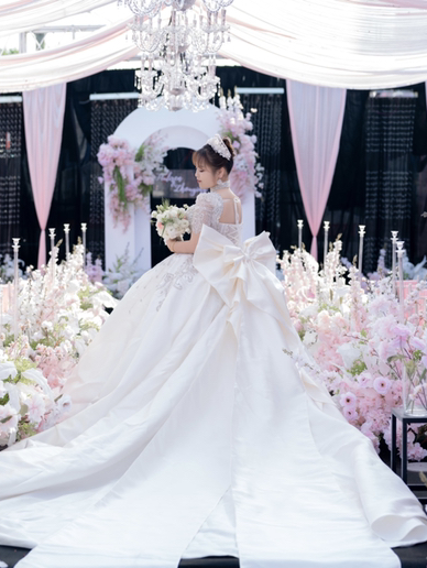 粉色➕黑色高级感韩系婚礼