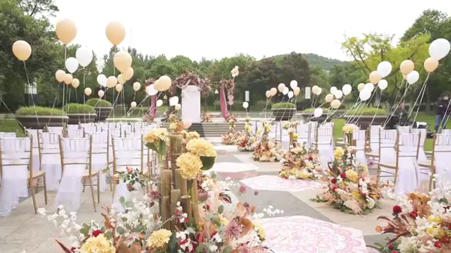 浪漫的微风拂过