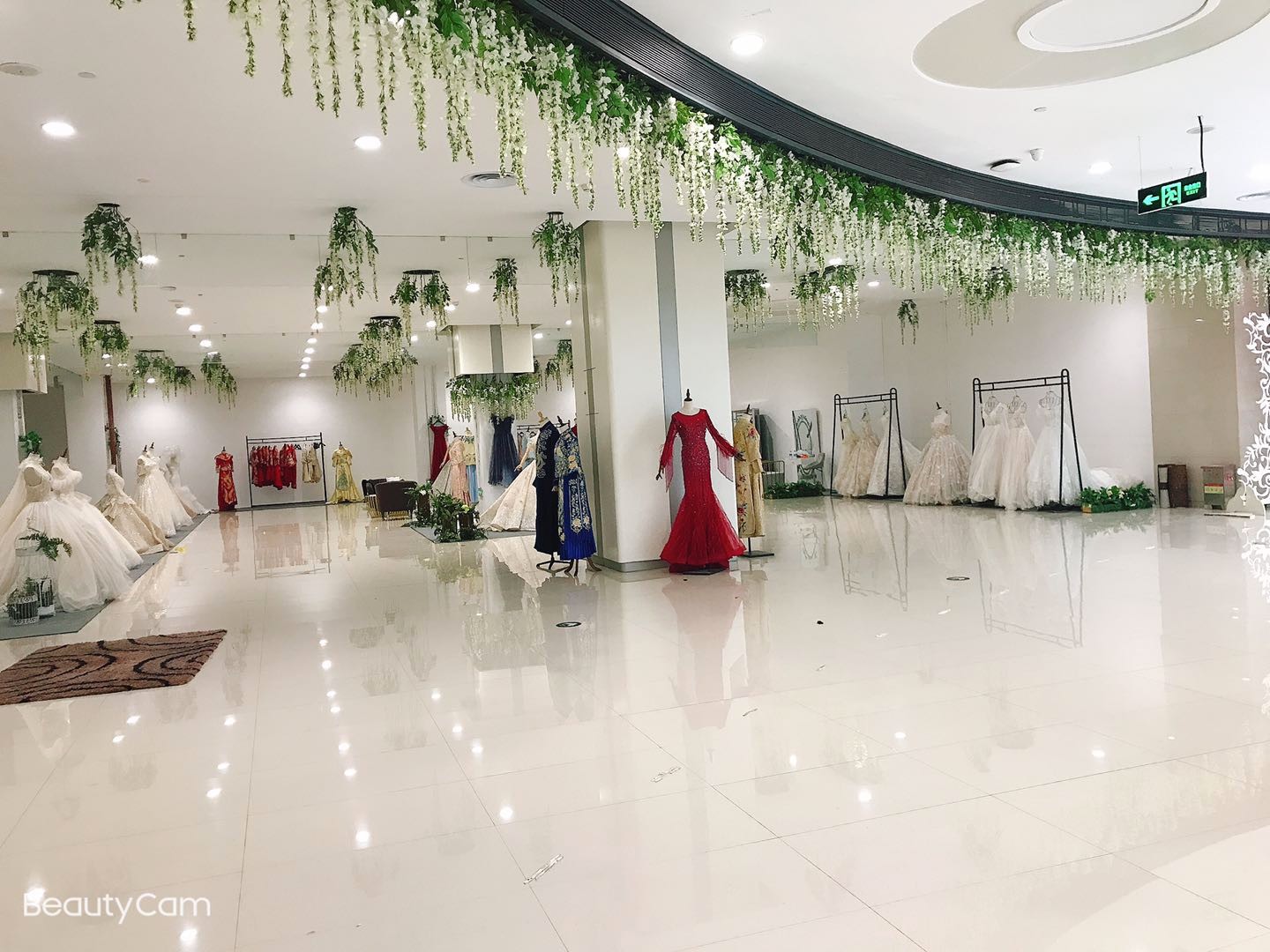 哈尔滨皇家新娘婚纱摄影（哈西旗舰店）