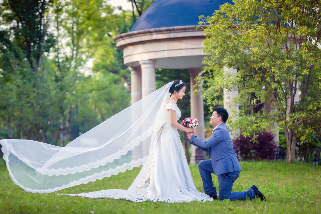 很萌的婚纱_婚纱情侣头像