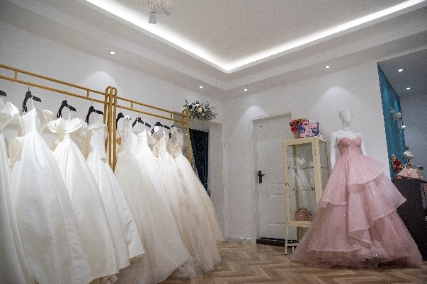 婚礼完美结束——主纱和秀禾服造型深得我心