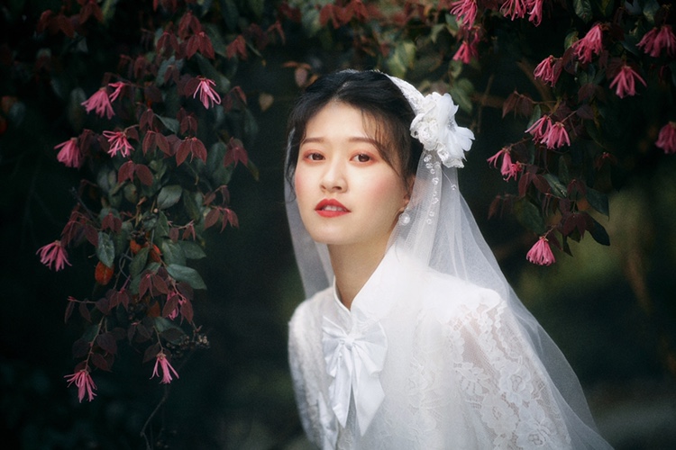 为了拍婚纱照还跟老公吵了一架？