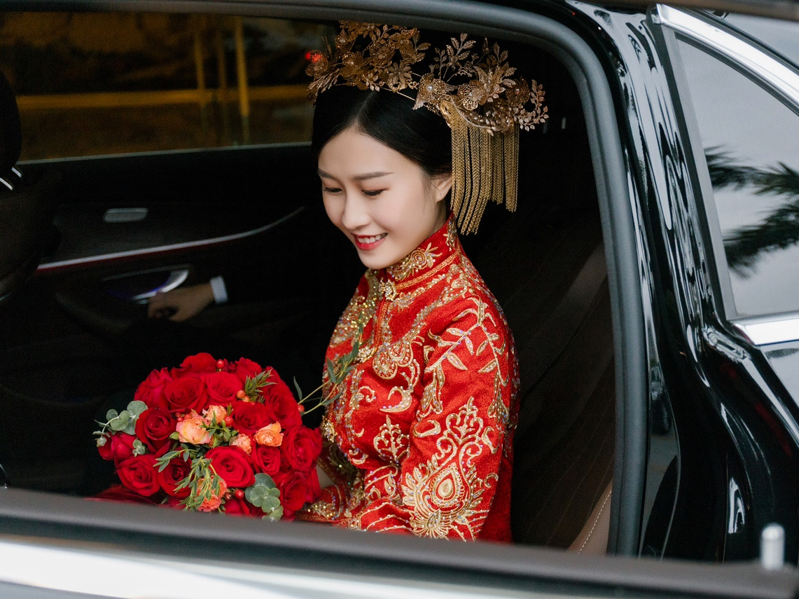 【五一特卖】资深化妆师全天跟妆＋姐妹专属化妆师