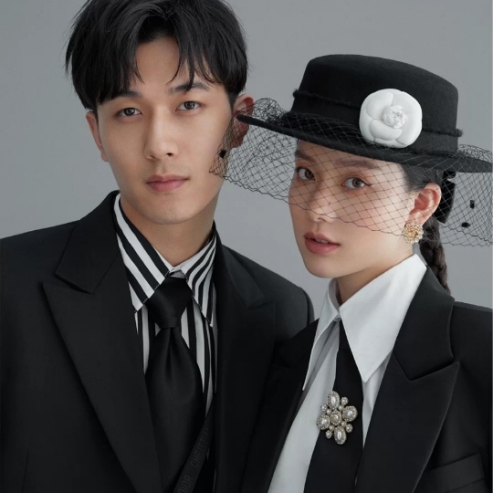 【唯雅婚纱摄影】情侣写真特惠