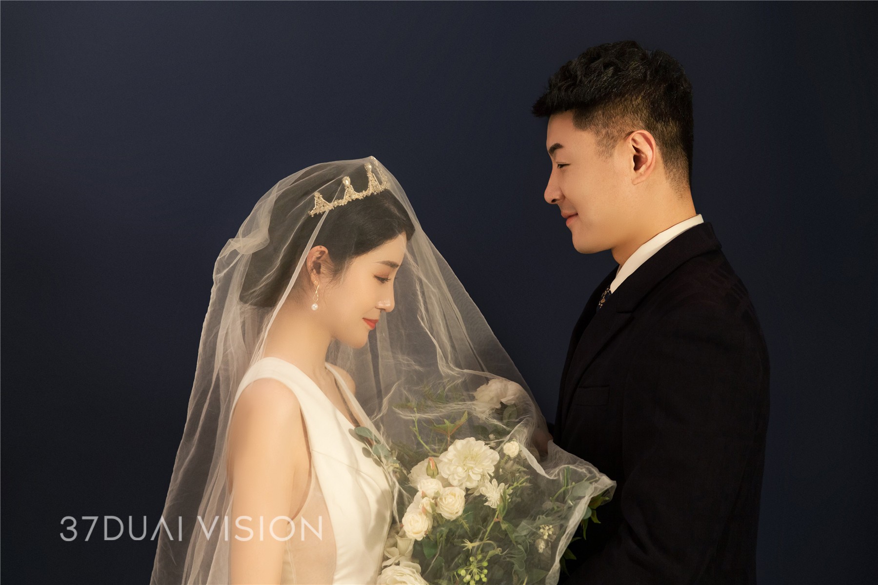 37度爱婚纱_婚纱情侣头像