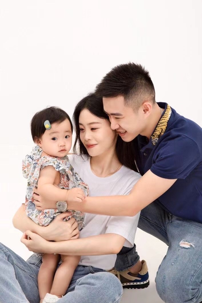 薇雅婚纱 特惠全家福套系