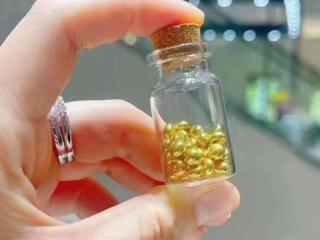 秋天的礼物，为她攒相思豆吧