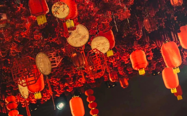 千金出閣 錦心似玉 
美在勾欄飛瓦，美在古色古香