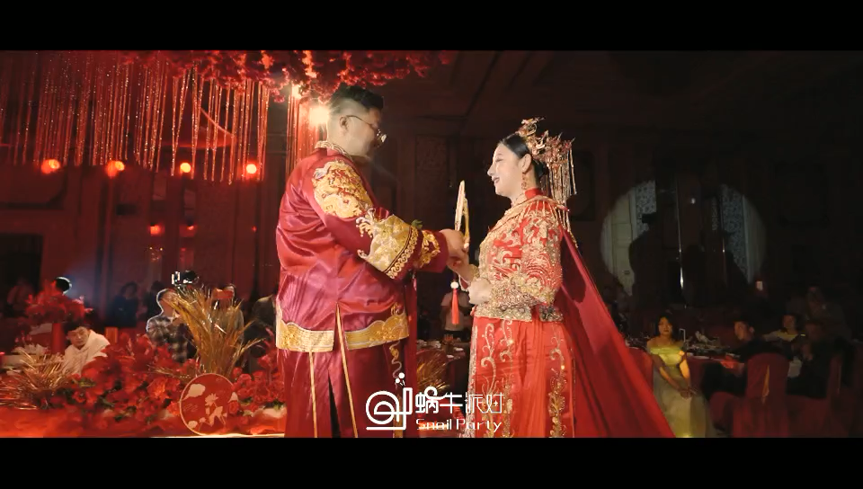 “十里紅妝，鳳冠霞帔”是多少女孩都想舉行的一場婚