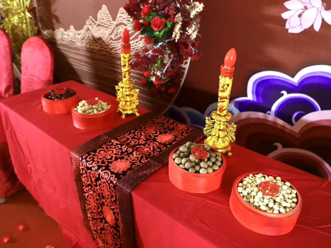 兩姓聯(lián)姻——傳統(tǒng)中式婚禮