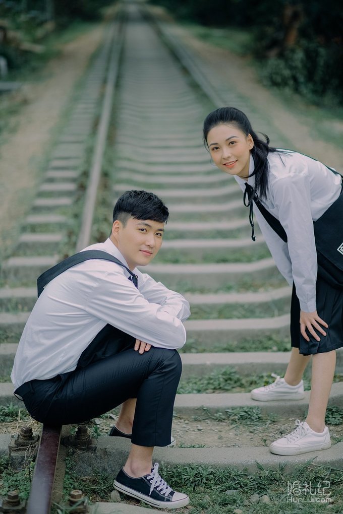 婚纱照这样拍太赞了，赫本风让你美如画中人