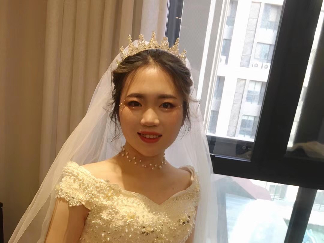 新娘早妆（早妆包含一次妆面和一次造型）