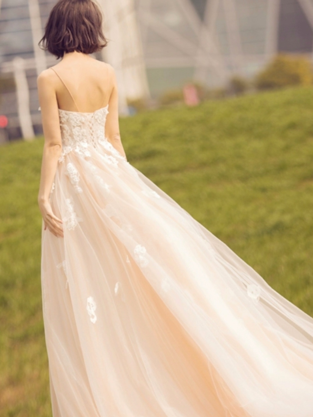 （超值两件特价）绝美蓝色流苏秀禾 齐地婚纱