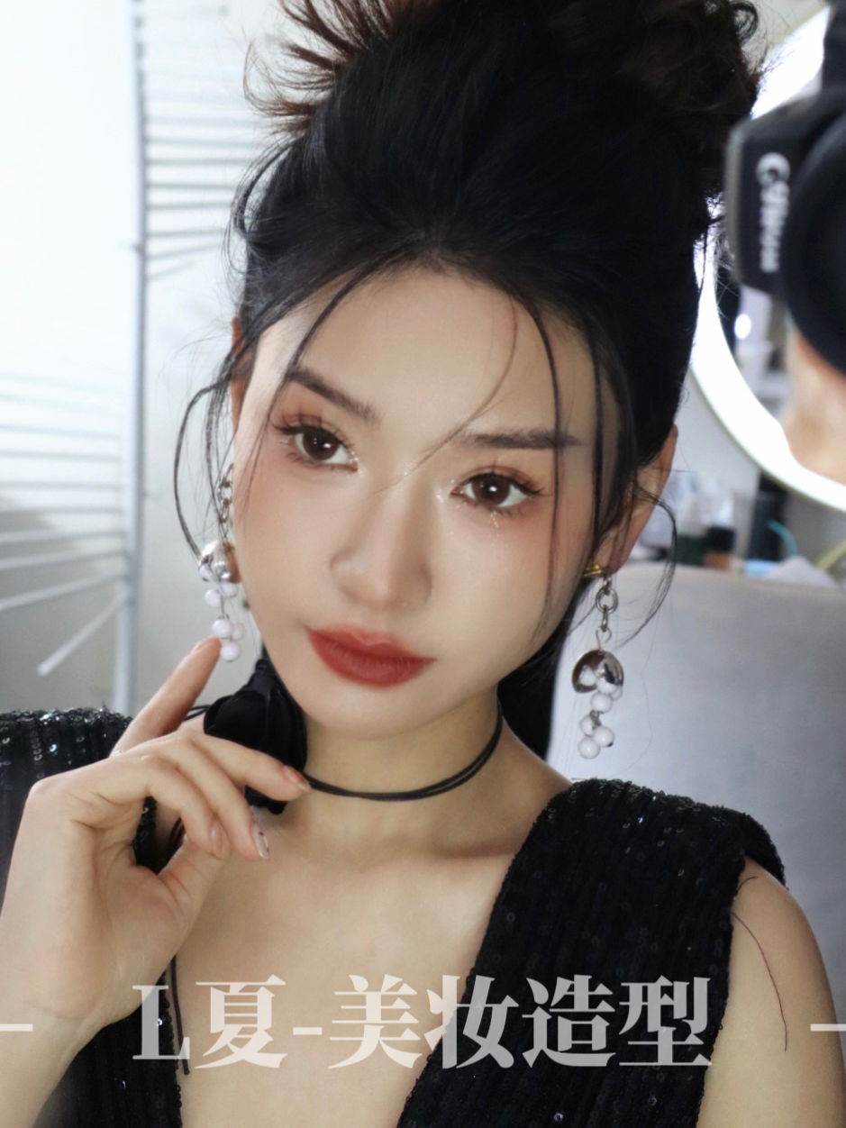 禮服妝發(fā)來啦
