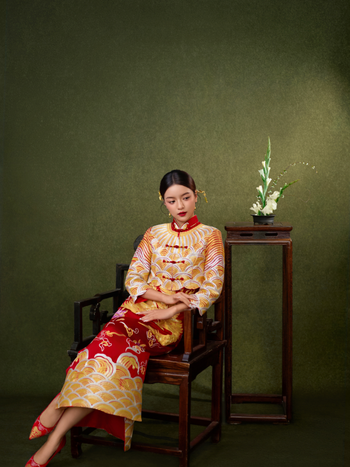 好纠结婚纱照拍龙凤褂还是秀禾服