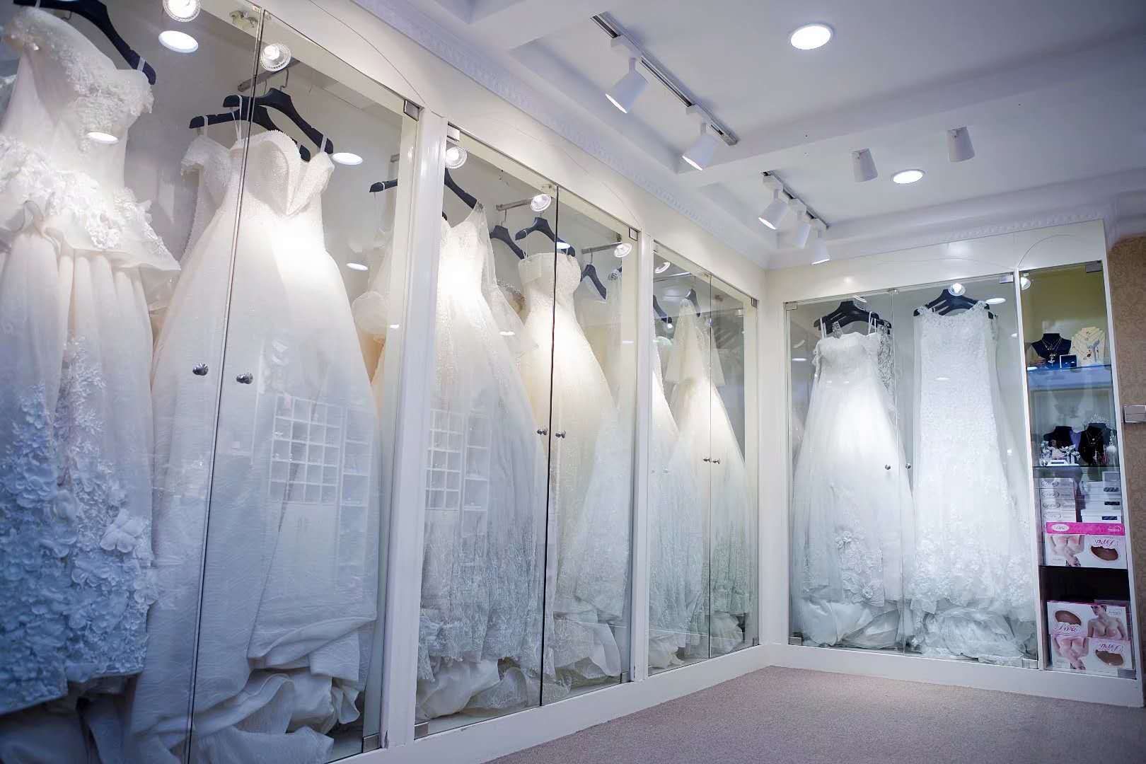 至尚臻美婚纱礼服精品馆