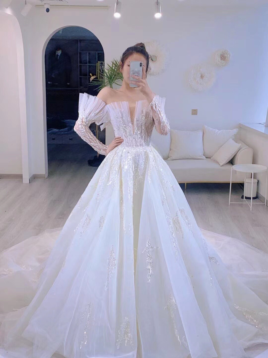 ONLY YOU高定婚纱体验（带妆）