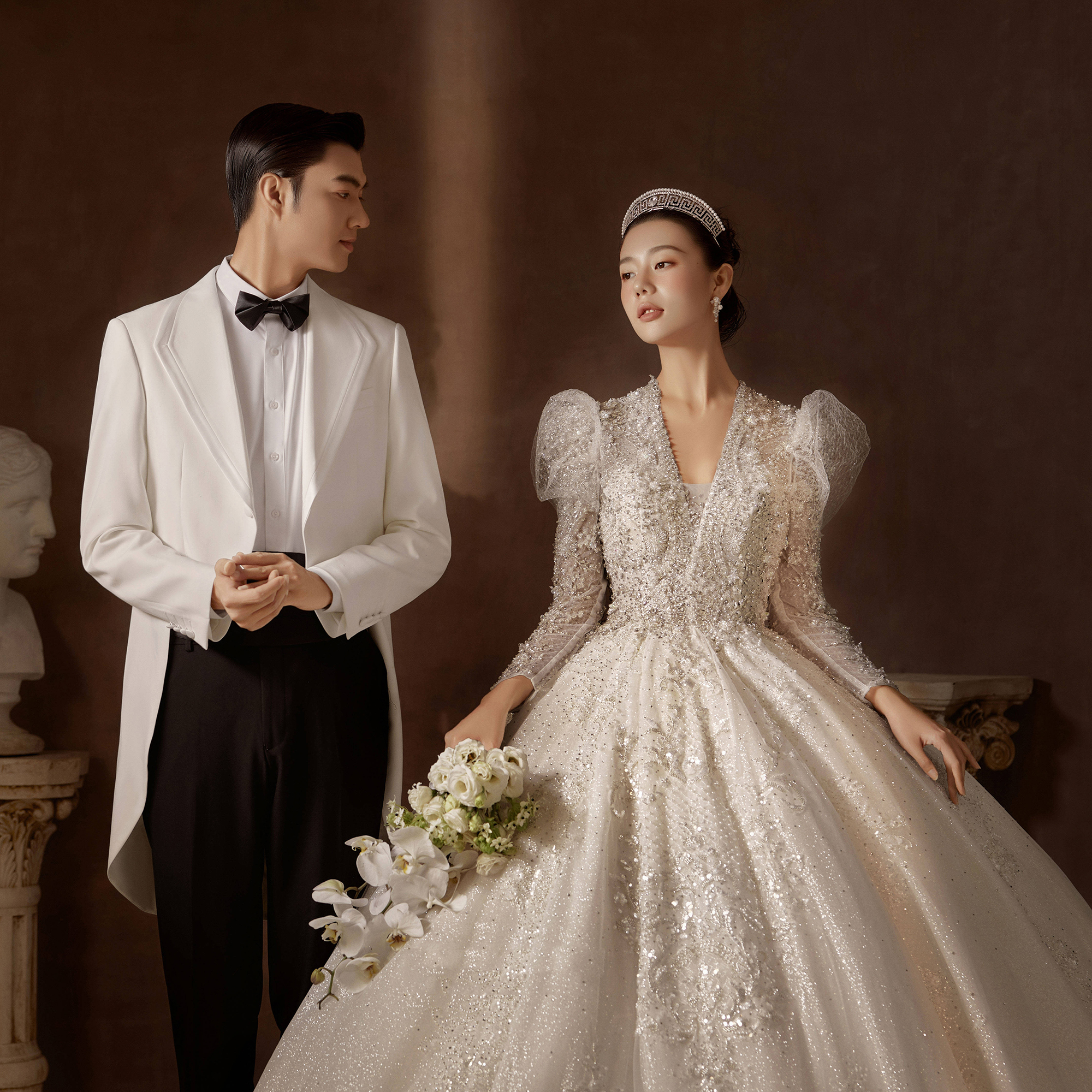 【大艺术家】珍藏级影像/独立化妆包间西安婚纱摄影