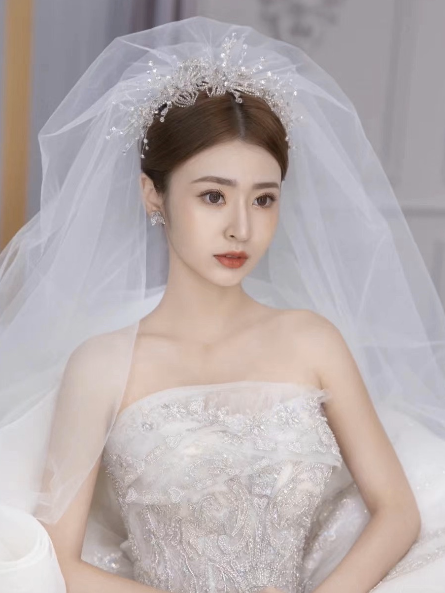 新娘婚礼跟妆