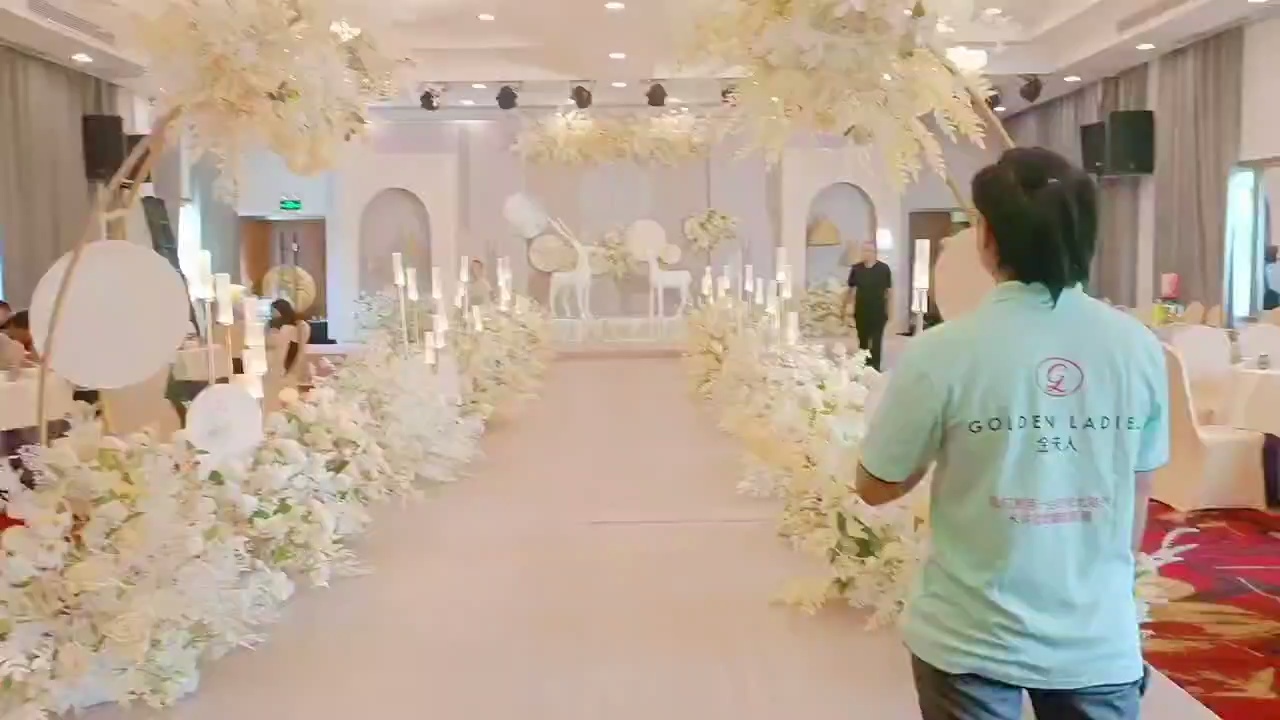 小清新+鮮花主題浪漫婚禮+輕奢風(fēng)
