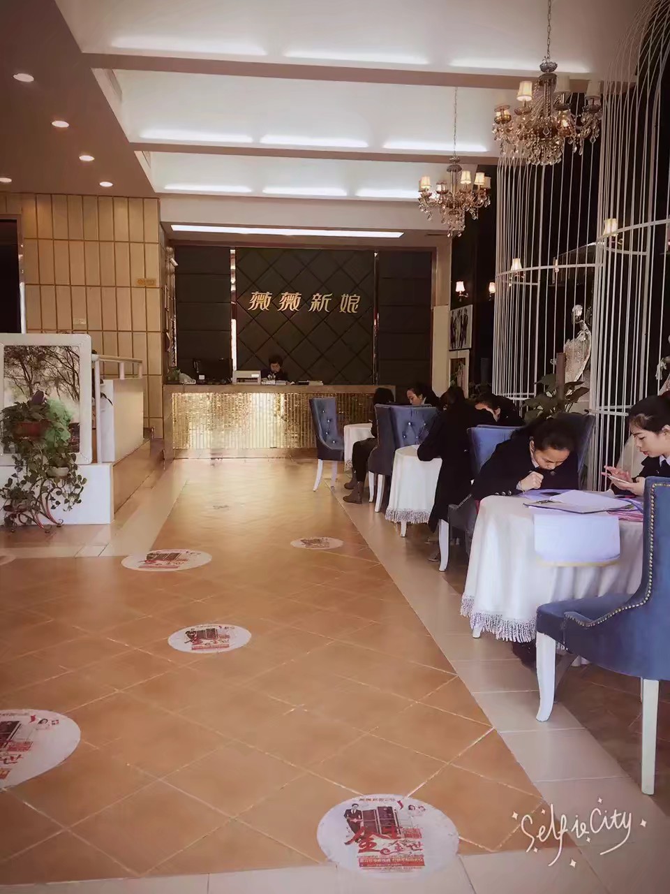 宁都薇薇新娘婚纱摄影