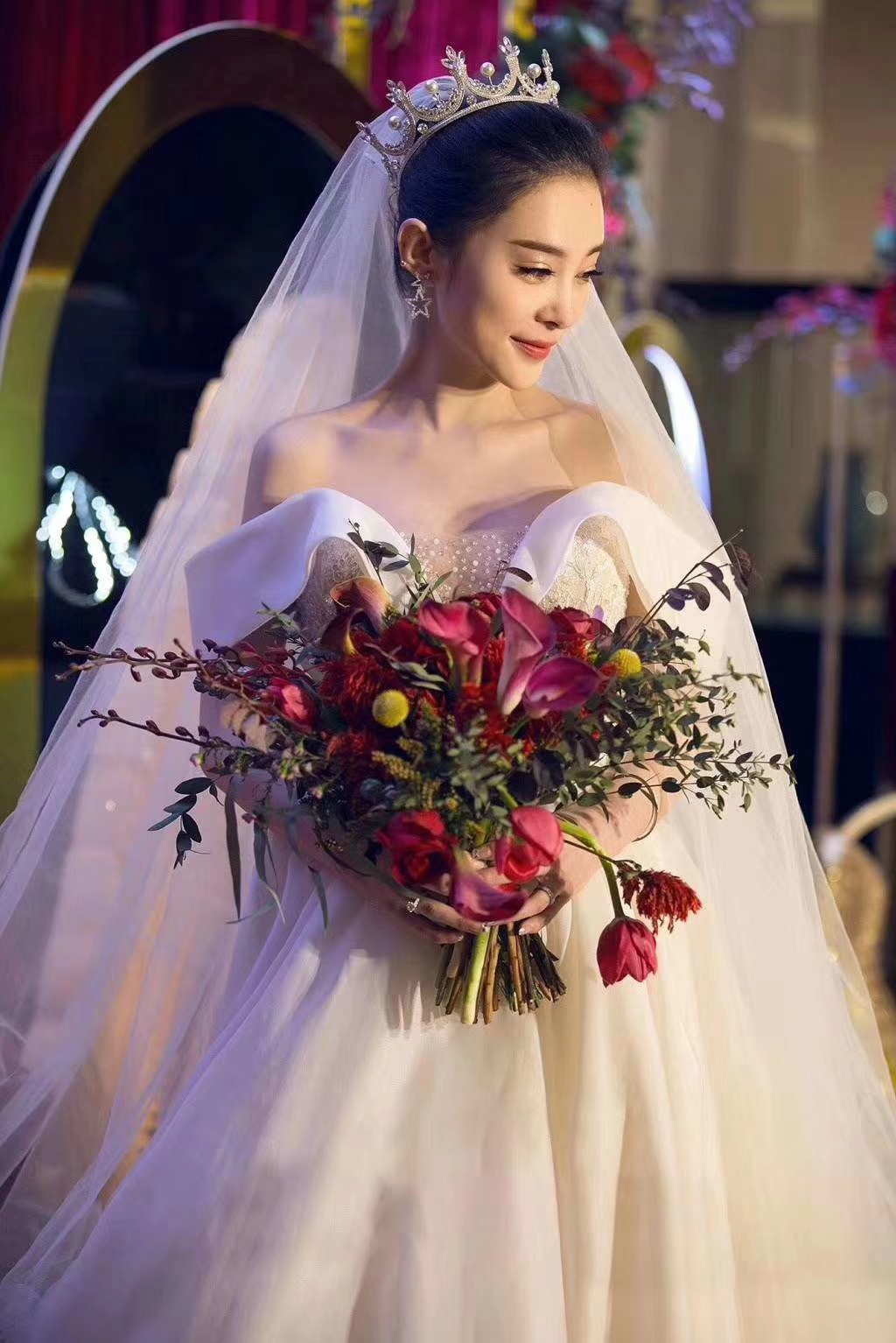 亲爱的婚纱礼服造型馆