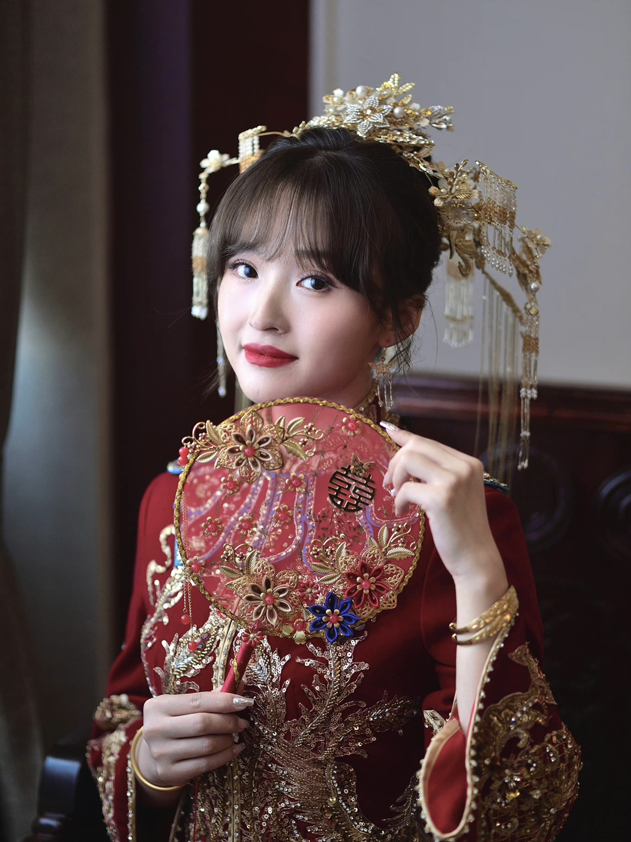 奢华大气秀禾妆造