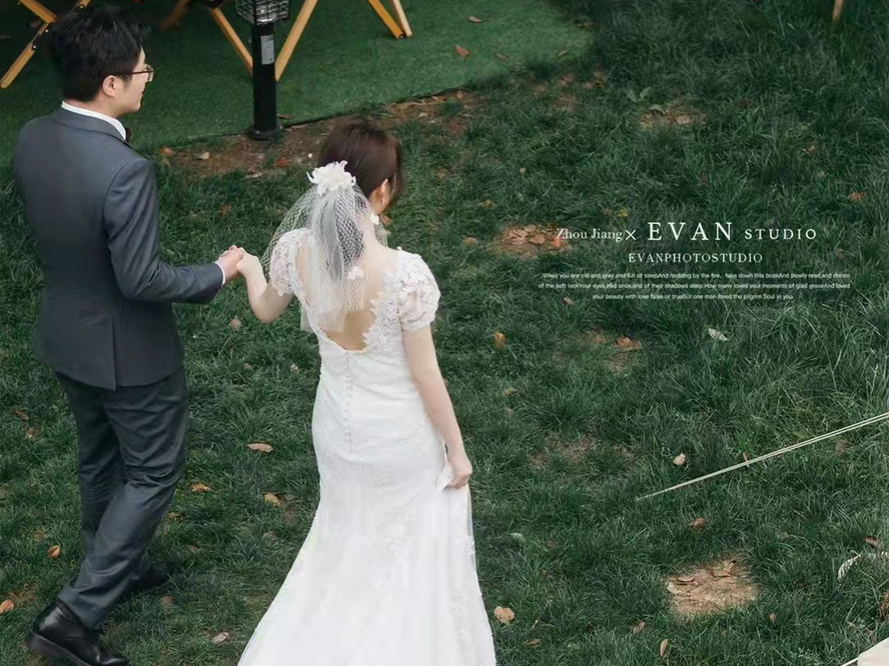 【女神必选】首席化妆师跟妆（赠妈妈装）