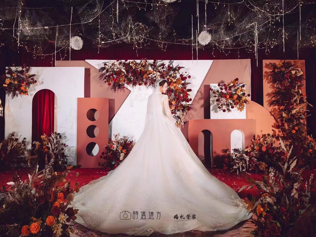 红橙简约大气婚礼莫兰蒂给婚礼