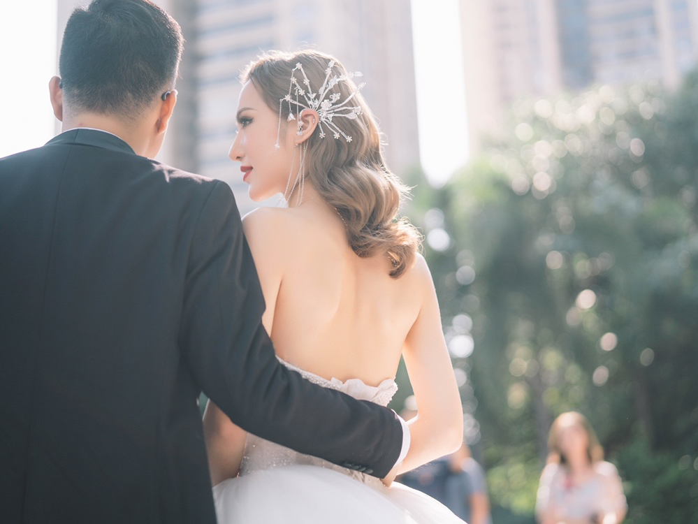 创始人Yenki总监喷枪新娘全天跟妆+男家化妆