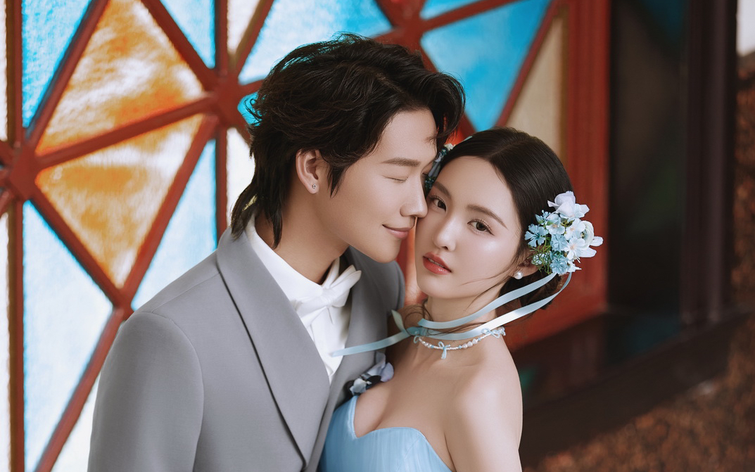 美哭啦｜今日份心動是冰藍色城堡婚紗照給的