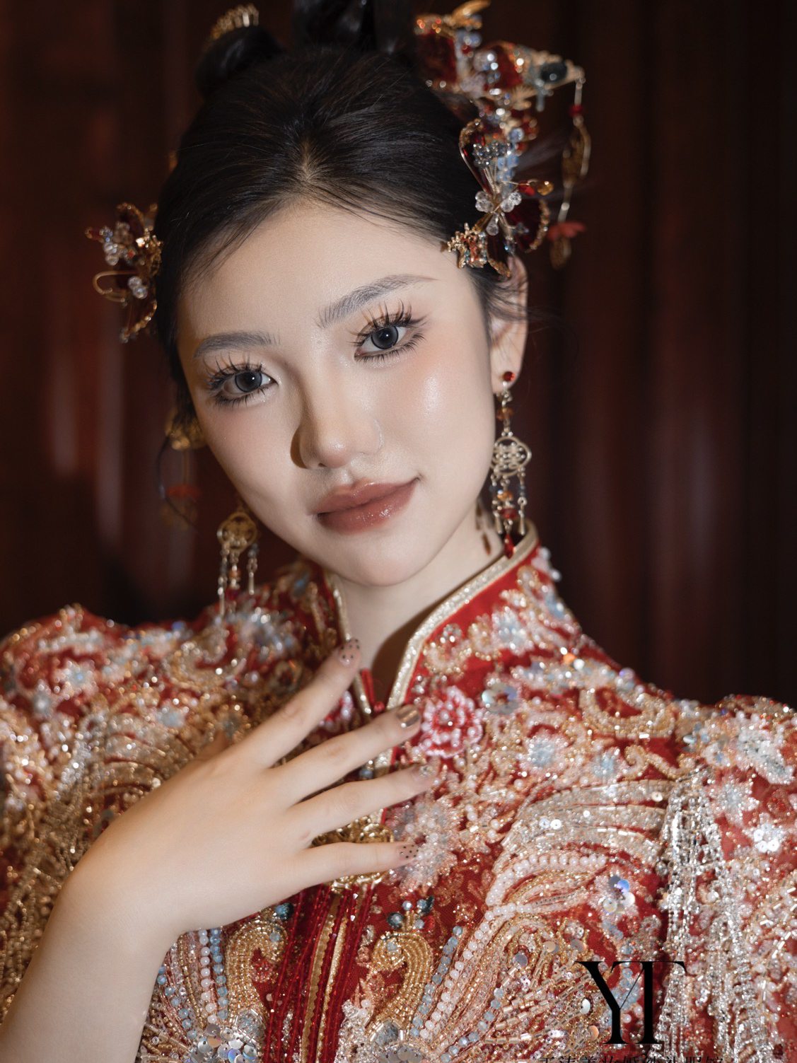 第一眼就惊艳的高级新中式造型   婚礼上不能错过